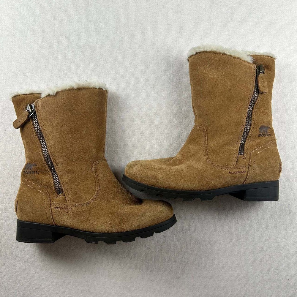 Kids Tan Boots with Faux Fur Lining